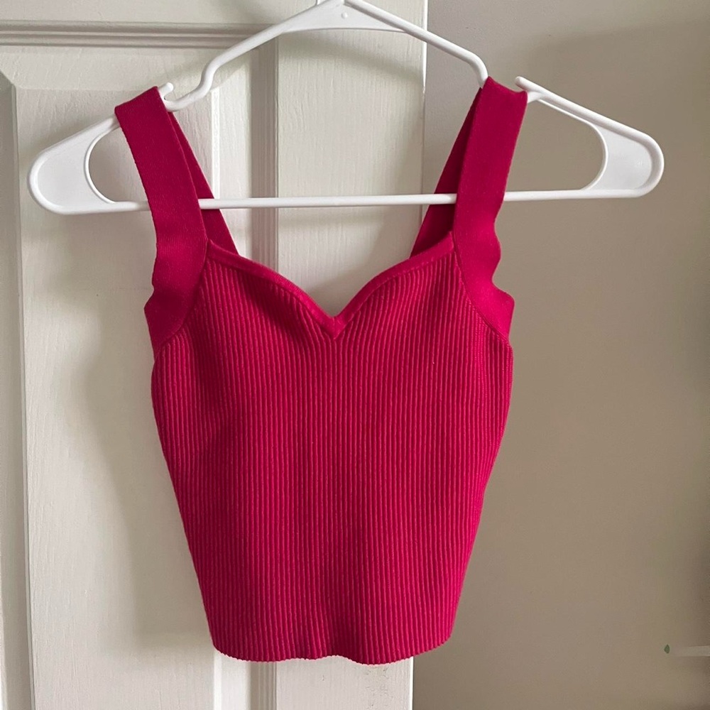 Abercrombie dark pink tank